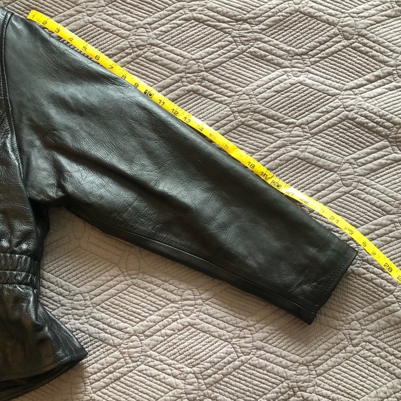 Hudson Leather Women's Black Jacket with Braided Detail, size-XXL - Picture 7 of 9